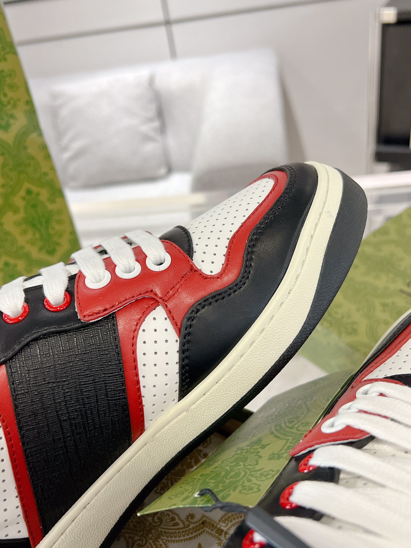 20251021/Gucci_251021-1